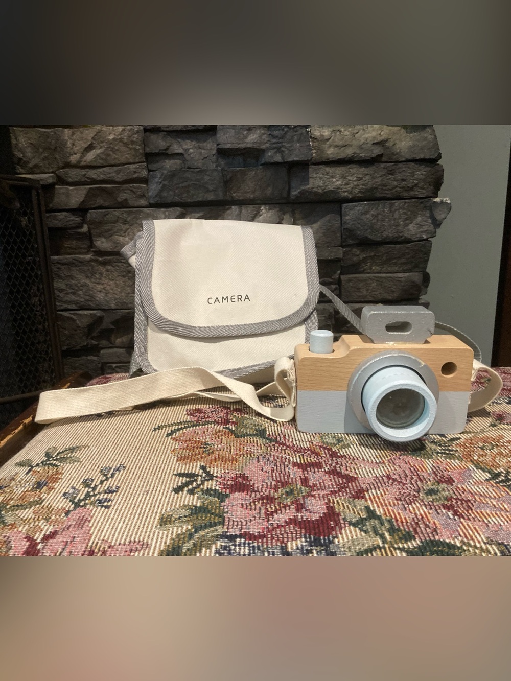 Wooden Toy Camera with Carrying Case